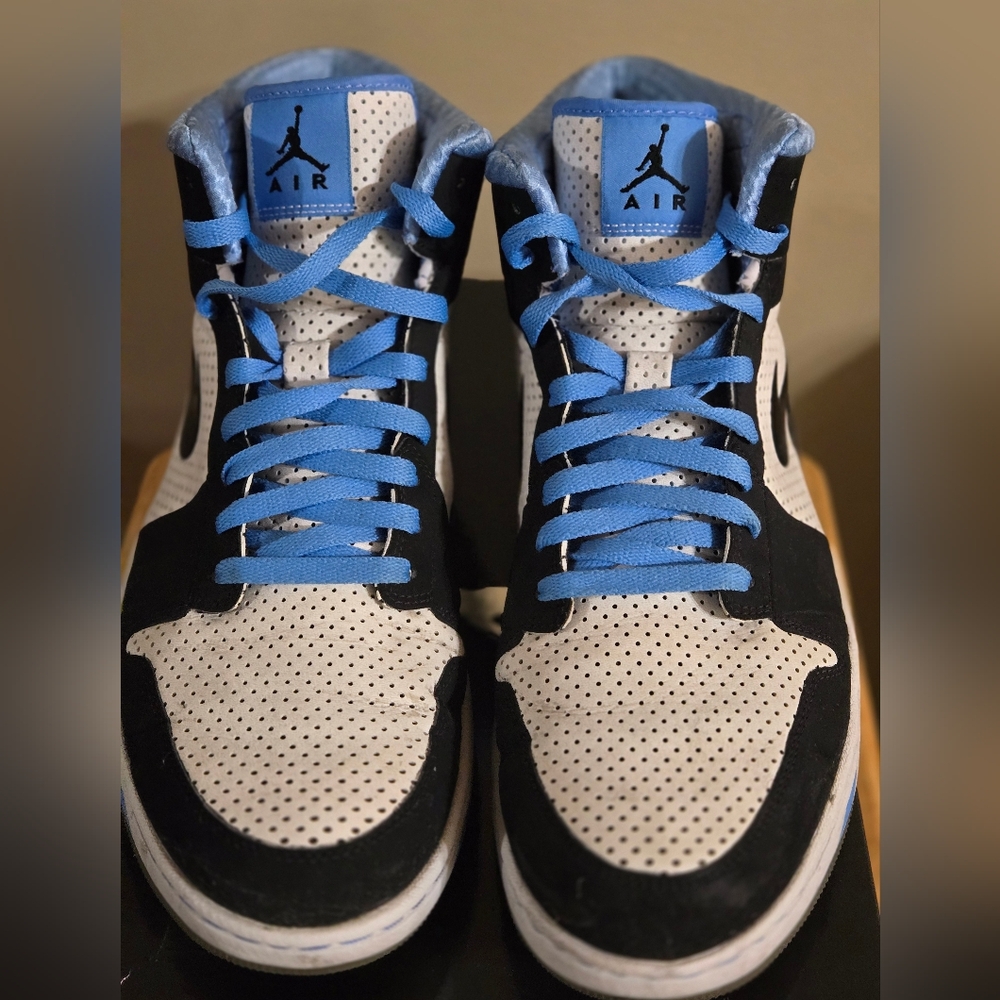 Mens size 13 Jordan 1 Comfort Mid